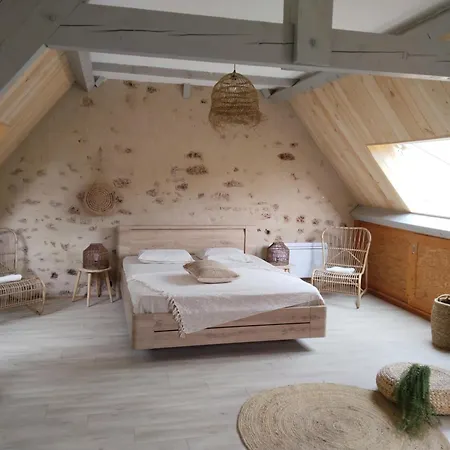 Quercynoise De Charme Piscine Et Vue Sur Vallee Du Lot * Balaguier-d'Olt