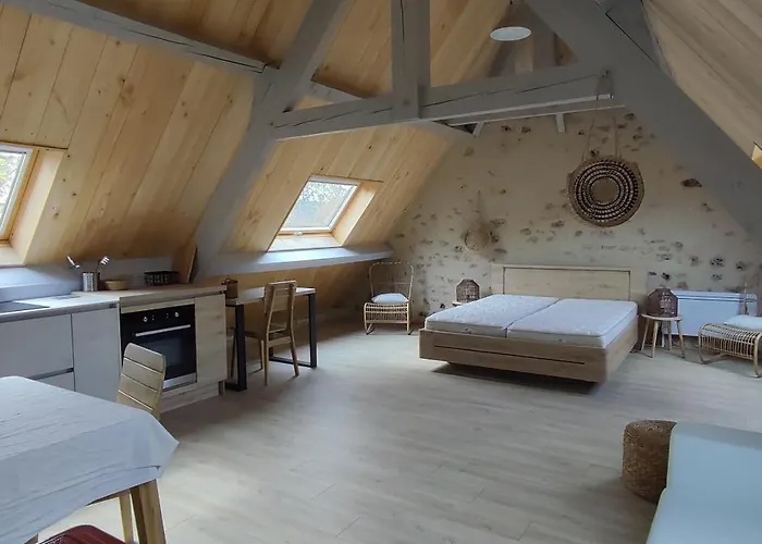 Dom wakacyjny Quercynoise De Charme Piscine Et Vue Sur Vallee Du Lot Balaguier-d'Olt