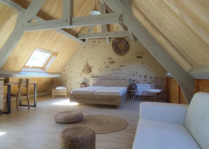 Quercynoise De Charme Piscine Et Vue Sur Vallee Du Lot Dom wakacyjny